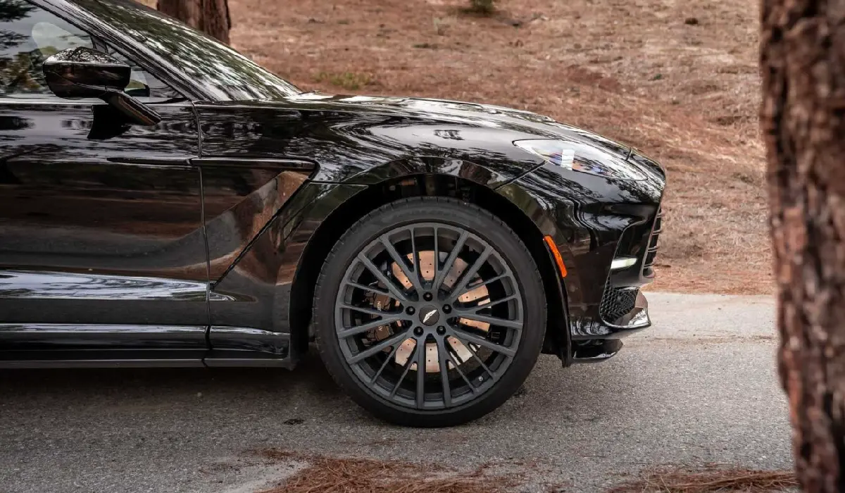 Aston Martin - DBX 707 - Luxury Car Rentals - Preowned Luxury Car - Exclusive Concierge Club.webp